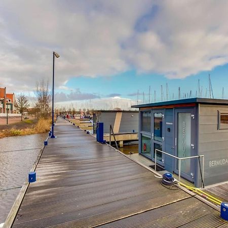 Готель Modern Houseboat In Marina Of Волендам Екстер'єр фото