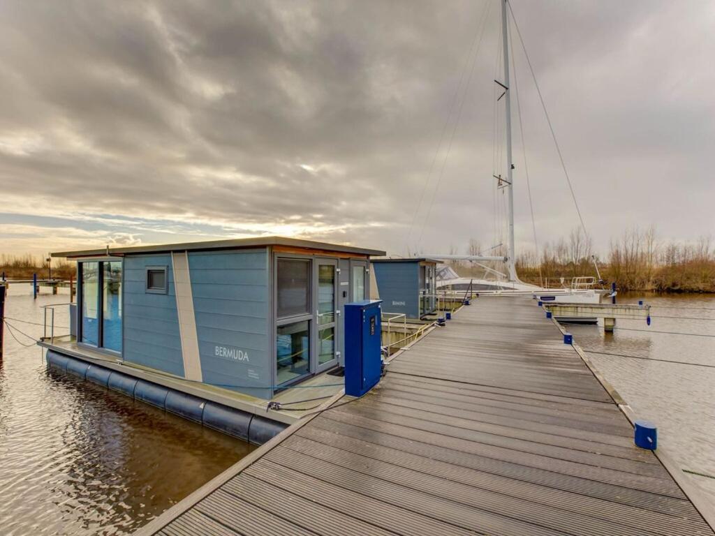Готель Modern Houseboat In Marina Of Волендам Екстер'єр фото