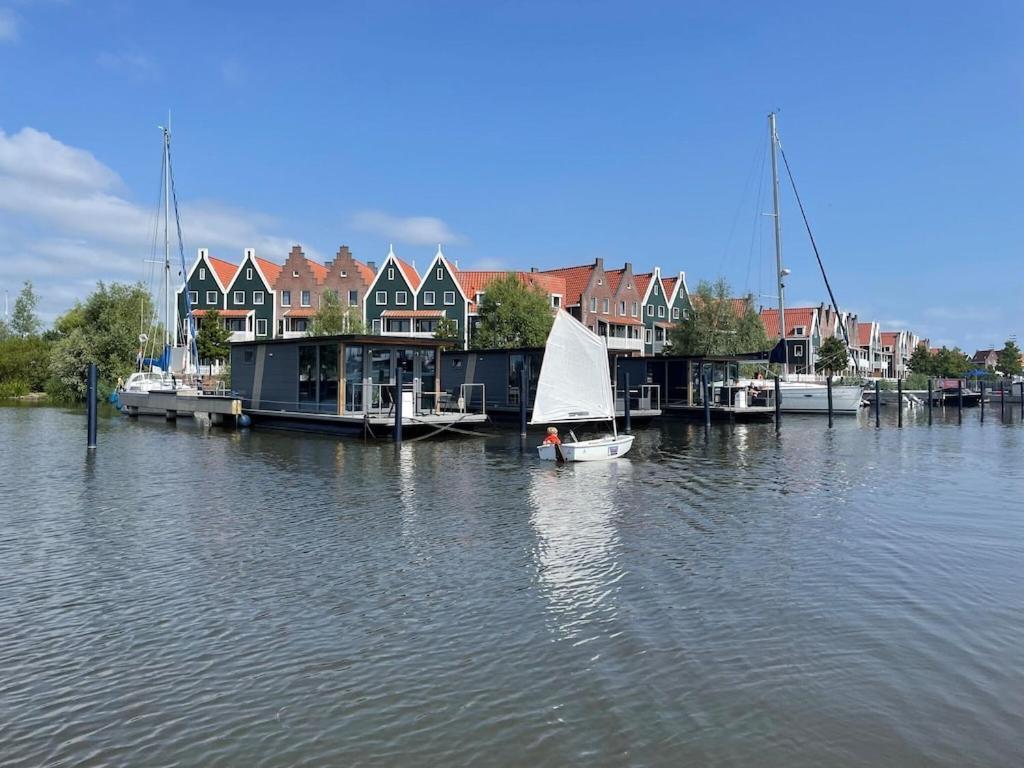 Готель Modern Houseboat In Marina Of Волендам Екстер'єр фото